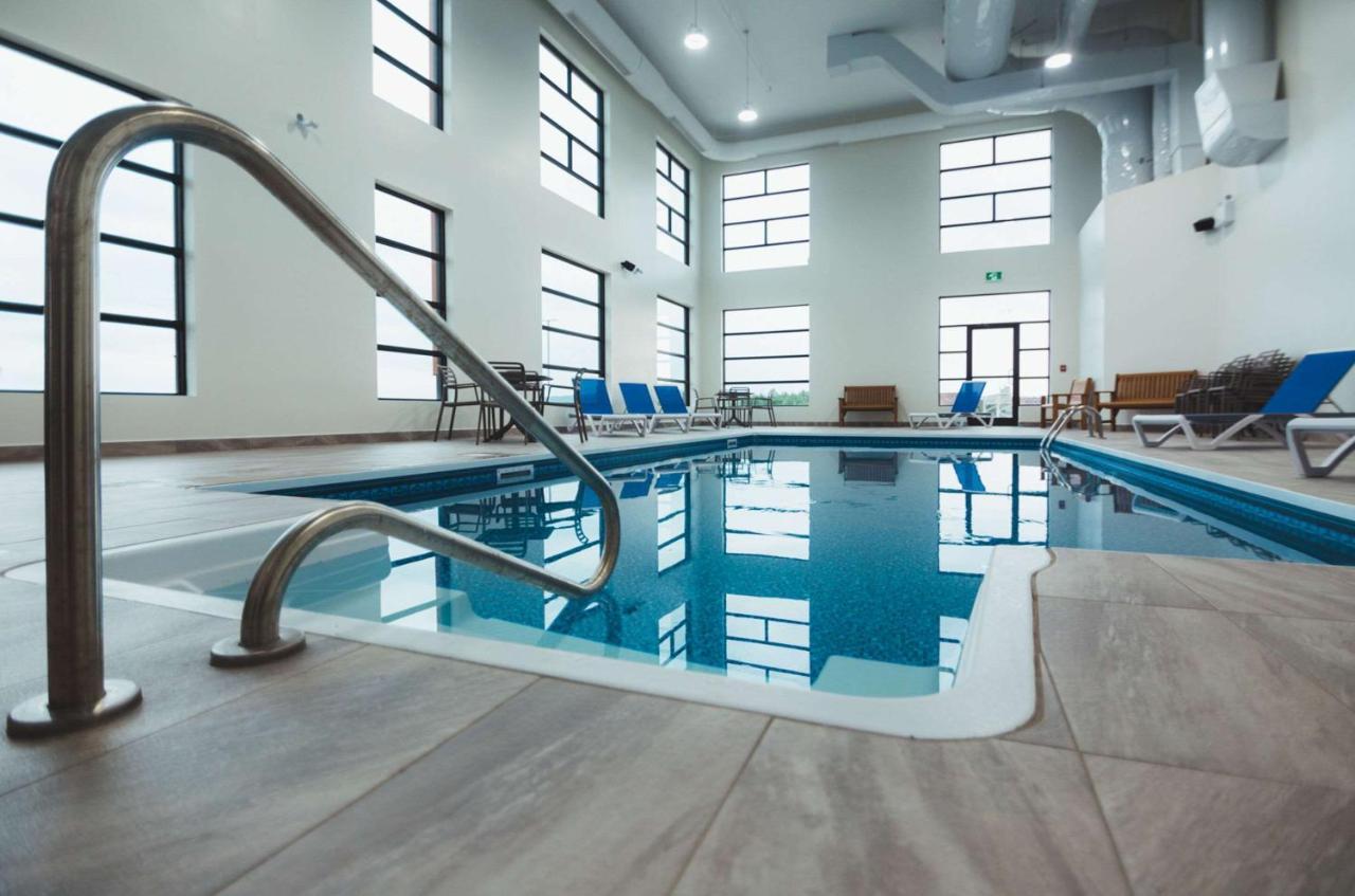 Quality Hotel & Conference Centre Edmundston Esterno foto